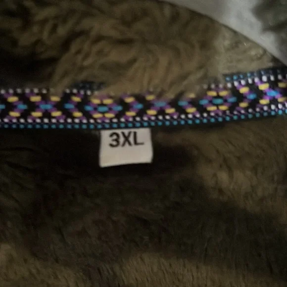 Camo 1/4 zip pullover - Picture 2 of 5